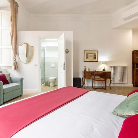 Gentile Suites - Private Rooms Рим Экстерьер фото